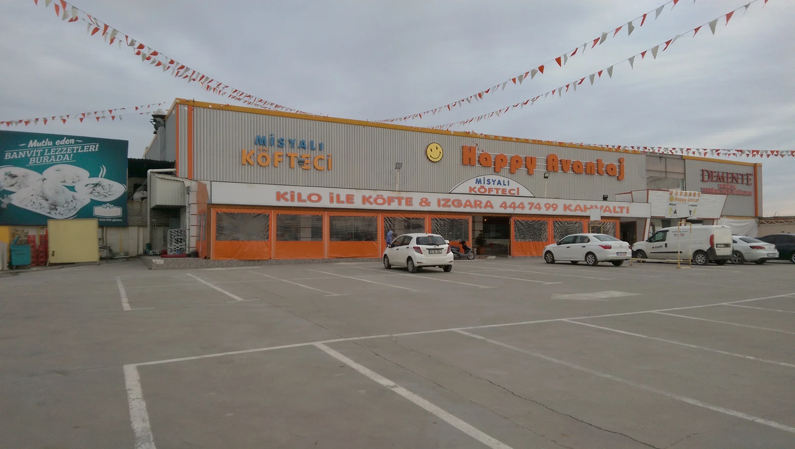 Gecə Görüntüsü və Reklam